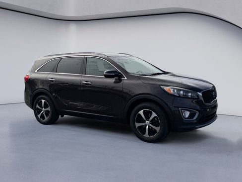 Used 2018 Kia Sorento EX image 7