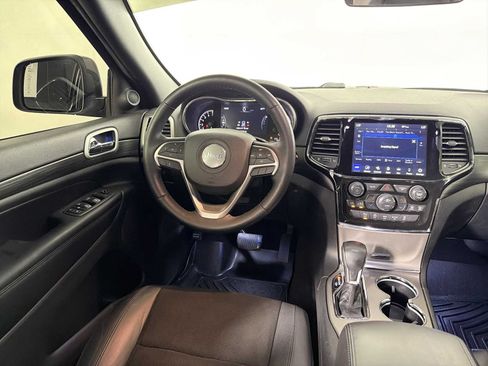 Used 2021 Jeep Grand Cherokee Laredo X RWD image 21