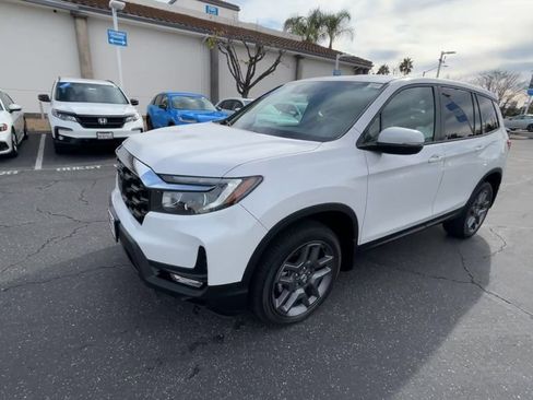 Used 2023 Honda Passport EX-L image 4