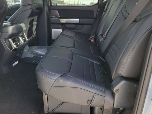 New 2026 Ford F450 Platinum w/ FX4 Off-Road Package image 7