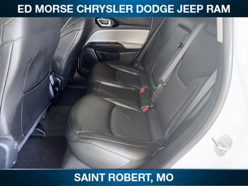 Certified 2022 Jeep Compass Limited image 23