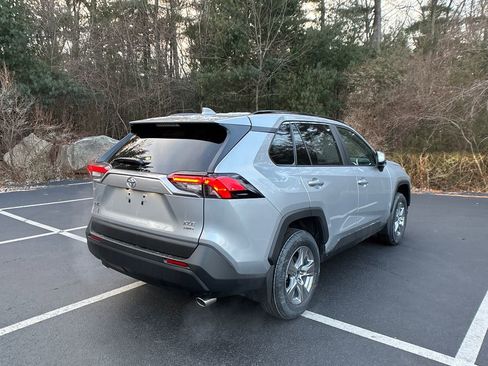 New 2025 Toyota RAV4 XLE w/ Convenience Package image 5