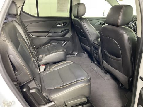 Used 2021 Chevrolet Traverse Premier w/ Redline Edition AWD/4WD image 26