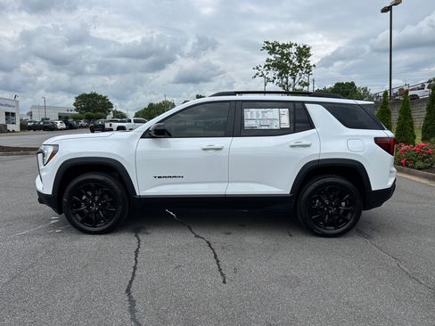 New 2026 GMC Terrain Elevation w/ Black Edition FWD image 8