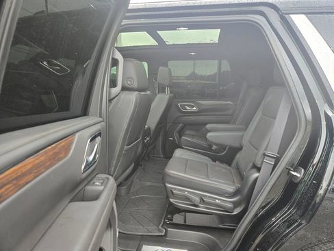 Used 2024 Chevrolet Tahoe High Country w/ Premium Package AWD/4WD image 8