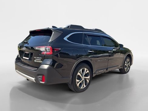 Used 2022 Subaru Outback Touring AWD/4WD image 6