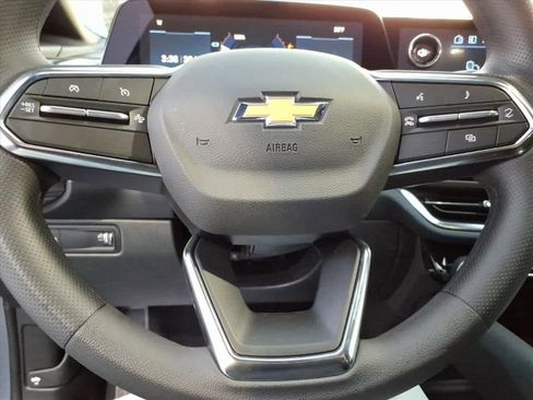 New 2026 Chevrolet Equinox EV LT image 16