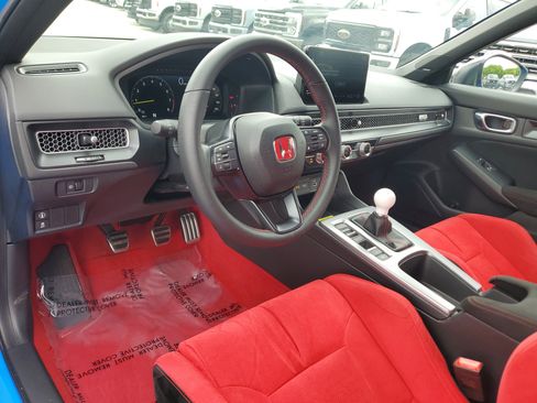 Used 2025 Honda Civic Type R image 9