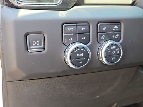 Used 2023 GMC Sierra 1500 AT4 w/ AT4 Premium Package image 30