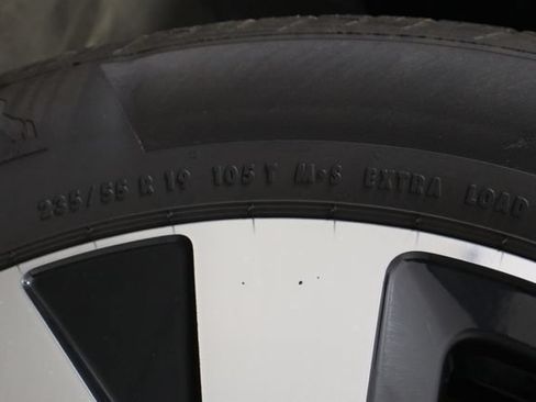 Used 2024 Volkswagen ID.4 2WD image 36