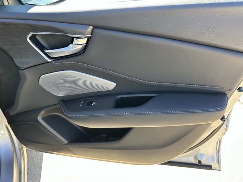 Certified 2025 Acura RDX SH-AWD w/ Advance Package image 18