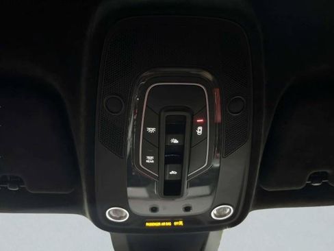 Used 2019 Lamborghini Urus AWD/4WD image 45