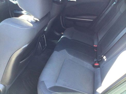 Certified 2018 Dodge Charger R/T image 33
