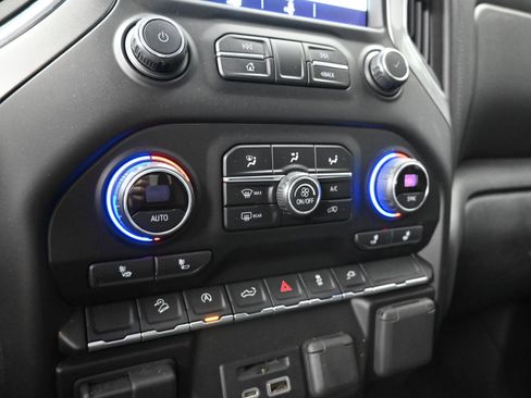 Used 2019 Chevrolet Silverado 1500 LT w/ All-Star Edition image 14