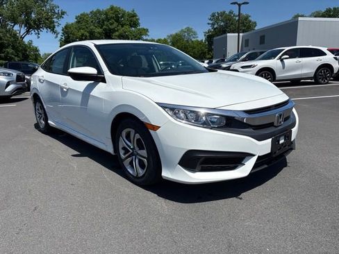 Used 2018 Honda Civic LX image 4