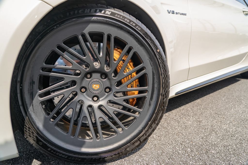 Used 2017 Mercedes-Benz C 63 AMG S image 3