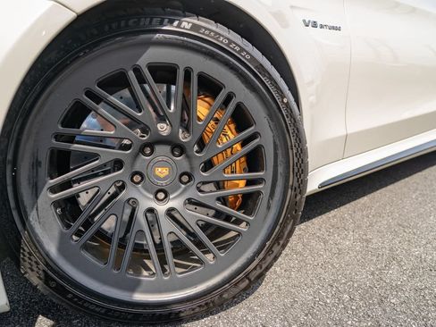 Used 2017 Mercedes-Benz C 63 AMG S image 3