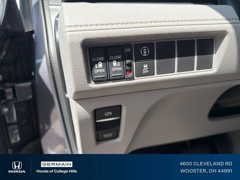 Used 2022 Honda Odyssey EX image 16