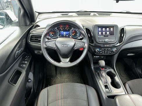 Certified 2022 Chevrolet Equinox RS w/ LPO, Floor Liner Package image 2