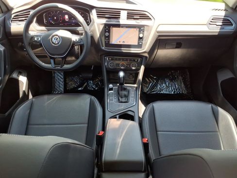 Used 2021 Volkswagen Tiguan SEL FWD image 30