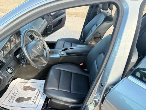 Used 2010 Mercedes-Benz C 300 Sedan image 28