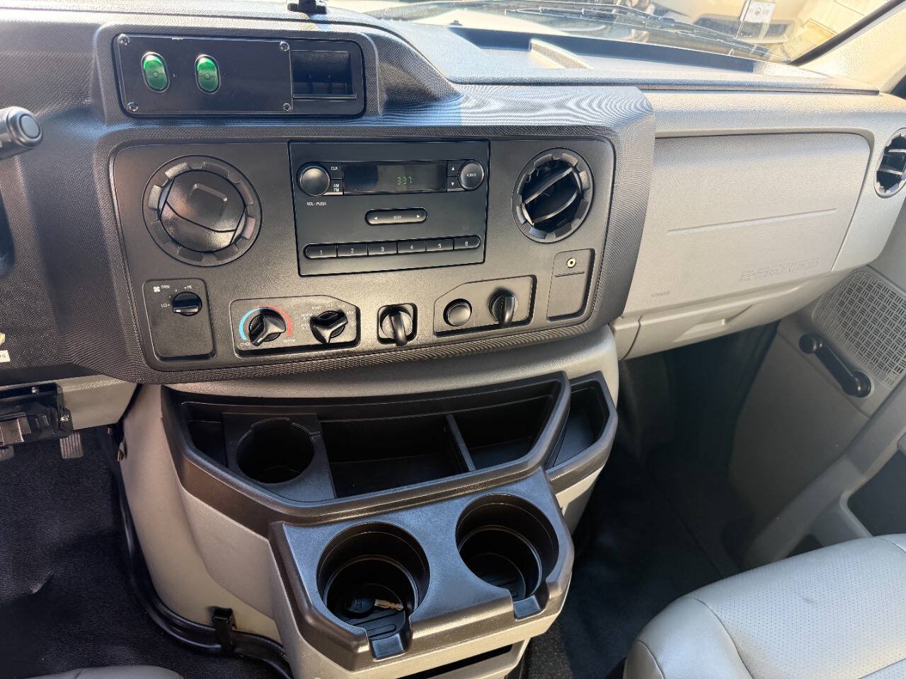 Used 2013 Ford E-350 and Econoline 350 Super Duty RWD image 42