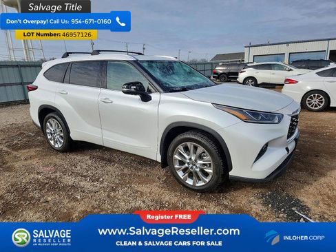 Used 2022 Toyota Highlander Limited AWD/4WD image 5
