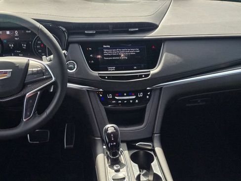 New 2026 Cadillac XT5 Sportv AWD/4WD image 17