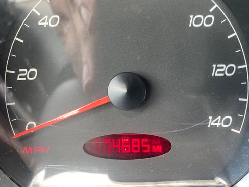 Used 2007 Pontiac G6 GT w/ Sport Package FWD image 12