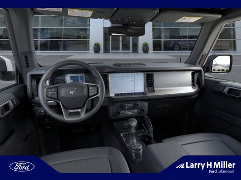 New 2025 Ford Bronco Outer Banks w/ Sasquatch Package AWD/4WD image 9