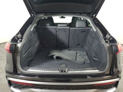 Used 2025 Audi Q5 Premium Plus w/ Premium Plus image 9