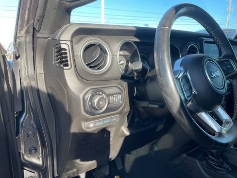 Used 2022 Jeep Wrangler Unlimited Sahara w/ Cold Weather Group image 23