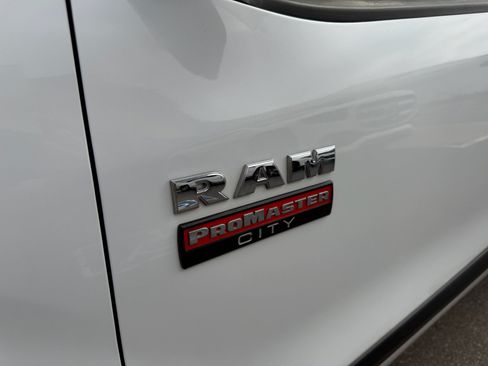 Used 2021 RAM ProMaster City Tradesman FWD image 9