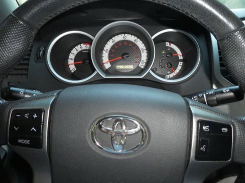 Used 2012 Toyota Tacoma PreRunner w/ TRD Sport Upgrade Pkg RWD image 4