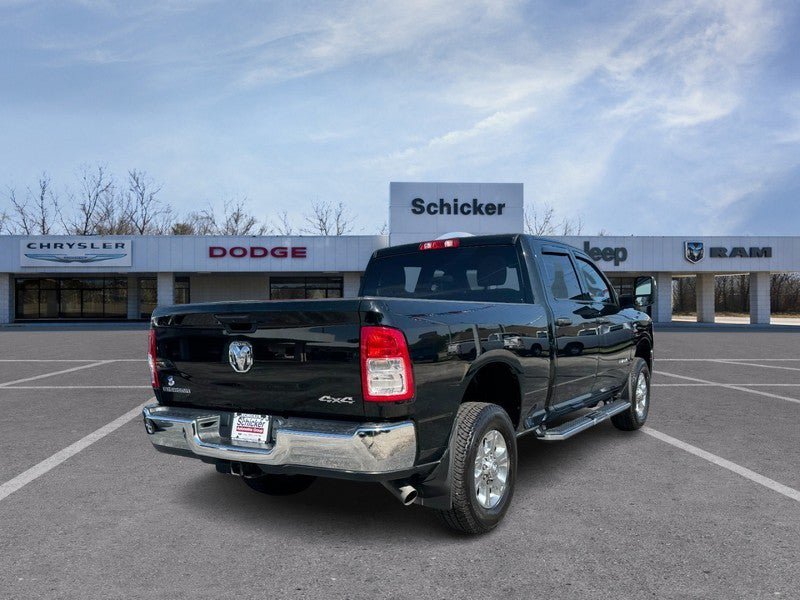 Used 2023 RAM 3500 Big Horn w/ Level 1 Equipment Group AWD/4WD image 3