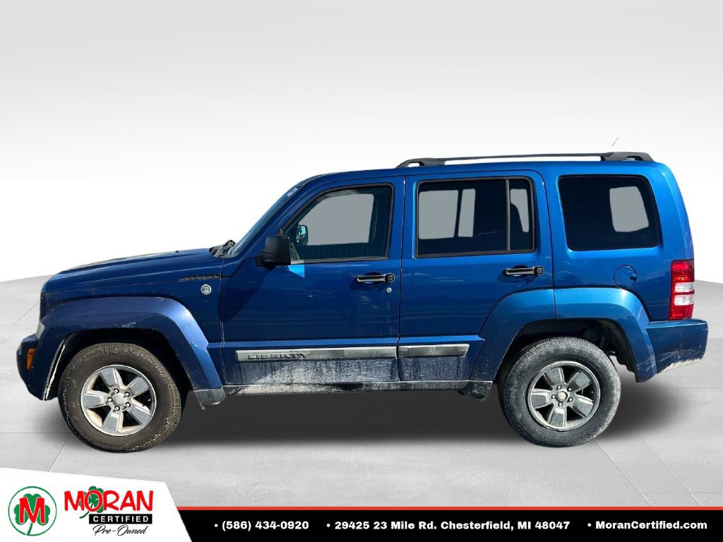 Used 2010 Jeep Liberty Sport w/ Popular Equipment Group AWD/4WD image 2