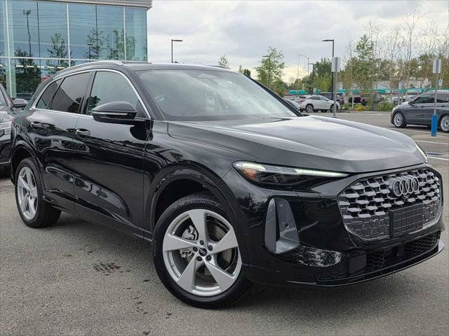 New 2026 Audi Q5 Premium AWD/4WD image 1