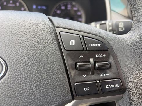 Used 2020 Hyundai Tucson SE image 11