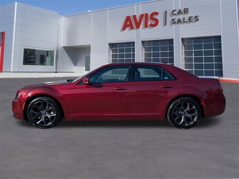 Used 2023 Chrysler 300 S image 10
