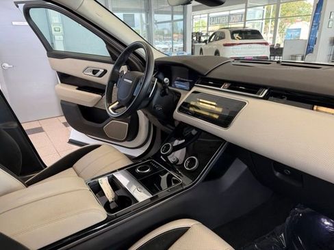 Used 2019 Land Rover Range Rover Velar R-Dynamic SE AWD/4WD image 27
