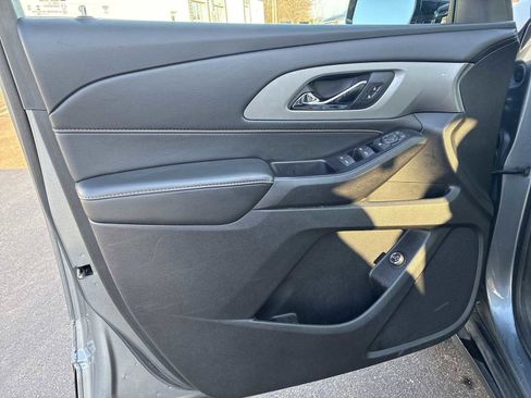 Certified 2020 Chevrolet Traverse LT w/ Driver Confidence II Package image 21