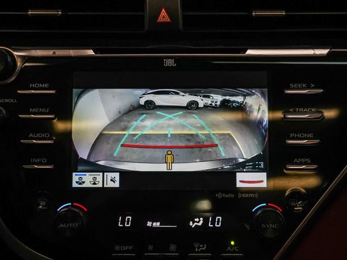 Used 2018 Toyota Camry XSE FWD image 25