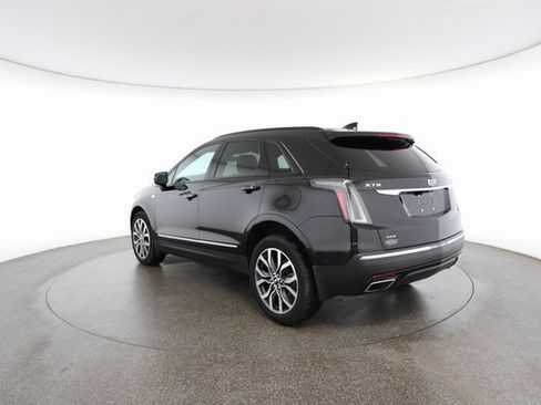 Used 2021 Cadillac XT5 Sportv image 11