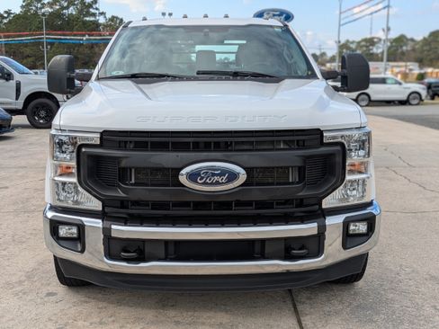 Used 2021 Ford F350 XL w/ Power Equipment Group image 3