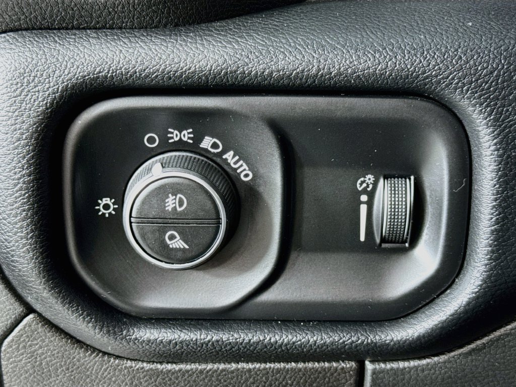 Used 2021 RAM 1500 Big Horn w/ Built-to-serve Edition AWD/4WD image 20