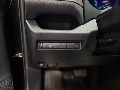 Used 2021 Toyota RAV4 SE image 21