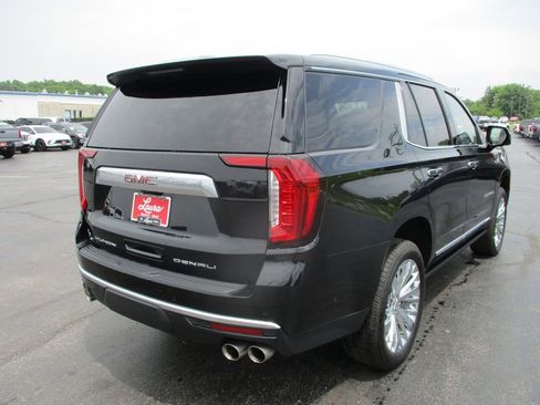 Used 2024 GMC Yukon Denali w/ Denali Reserve Package AWD/4WD image 6