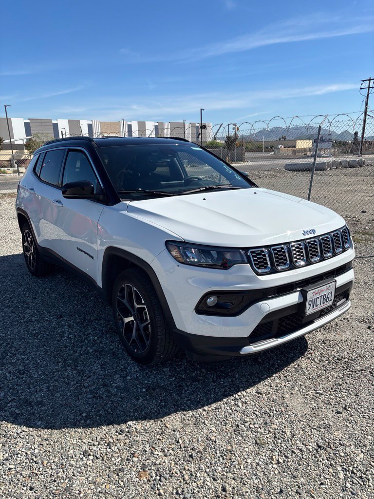 Used 2026 Jeep Compass Limited AWD/4WD image 3