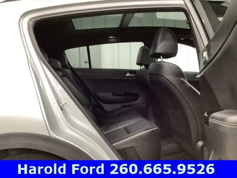 Used 2022 Kia Sportage SX image 9