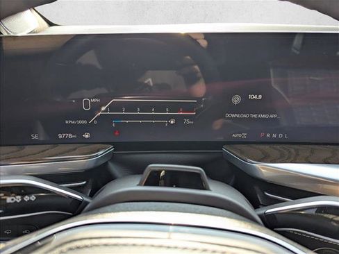 Used 2025 Cadillac Escalade Sport Platinum image 9